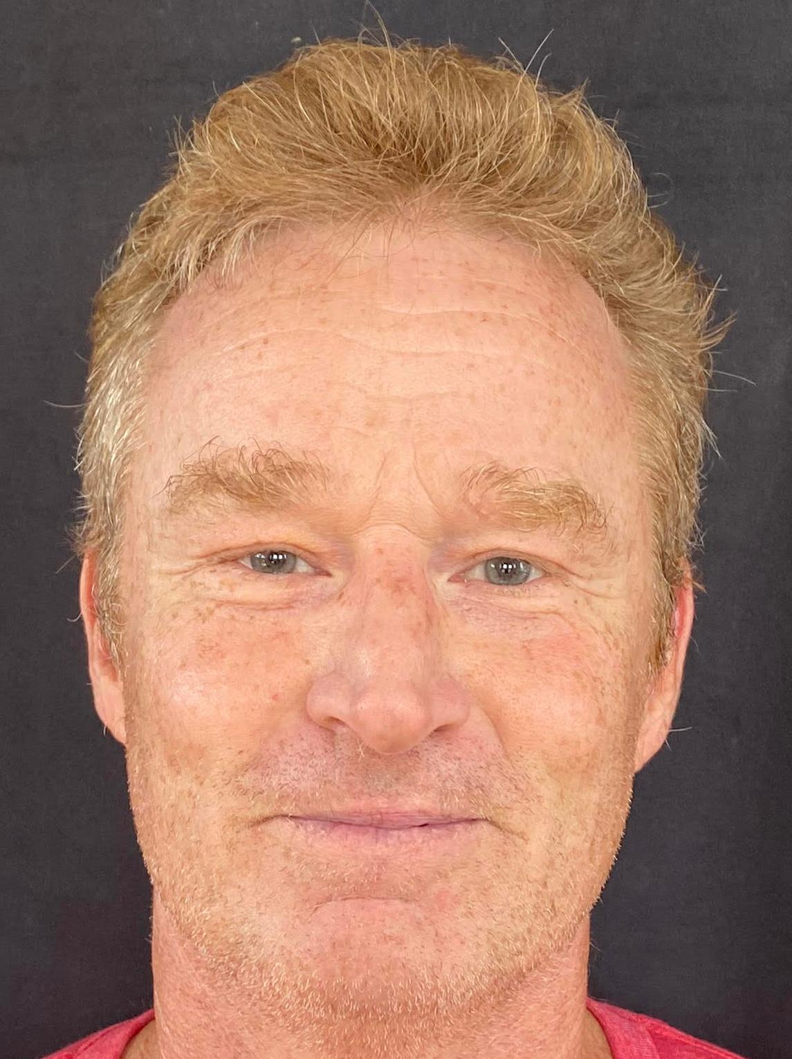 Ian THOMSON