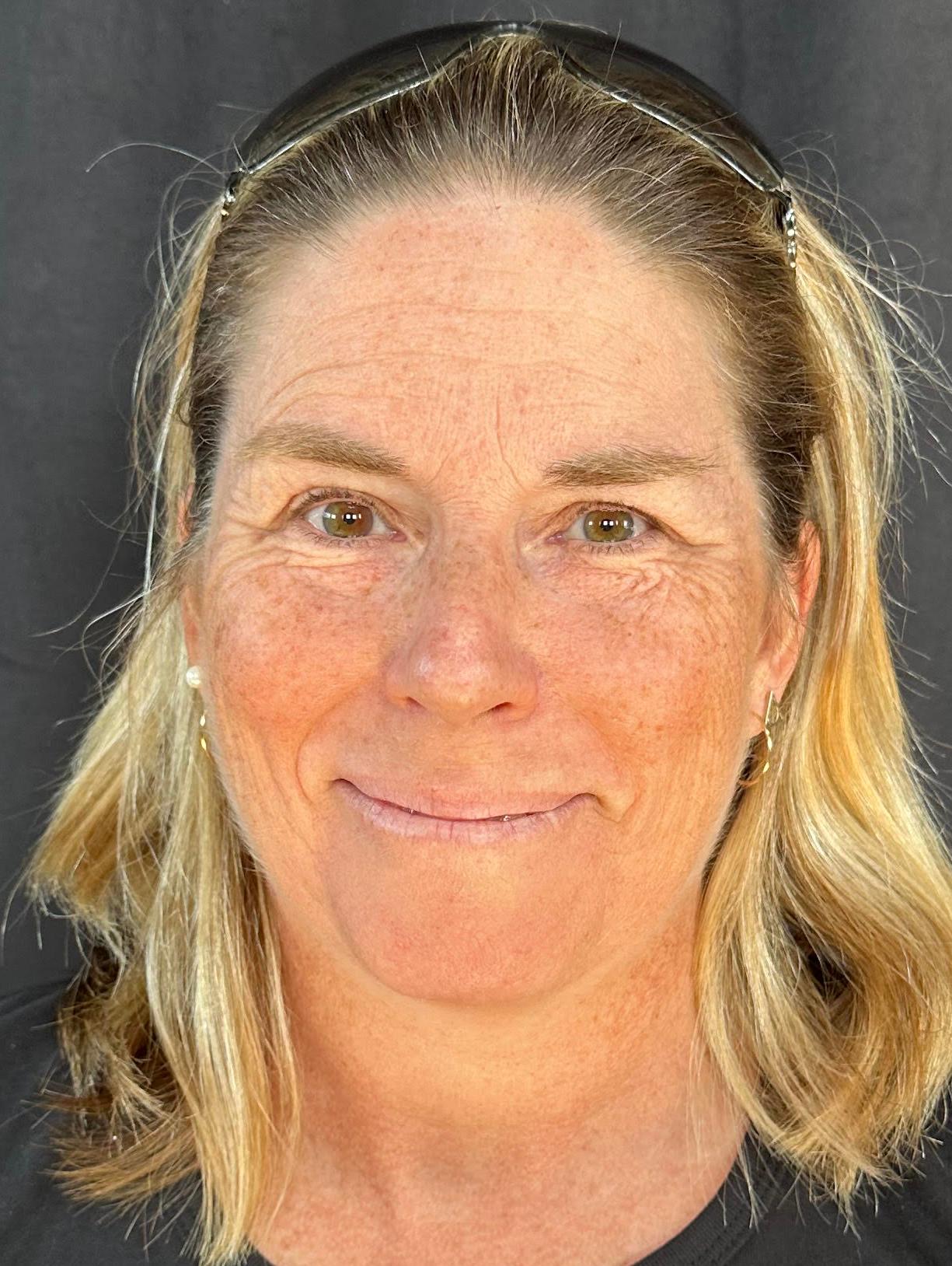Julie DION
