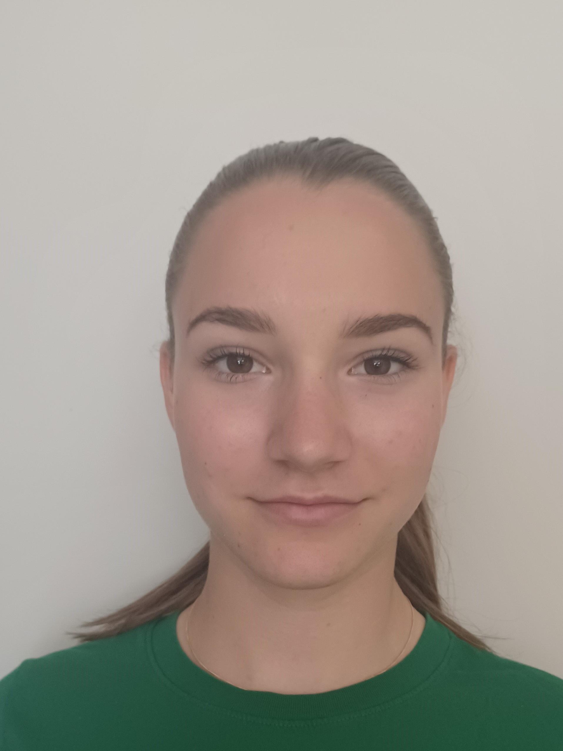 Iringo Julia KIS-BATKA
