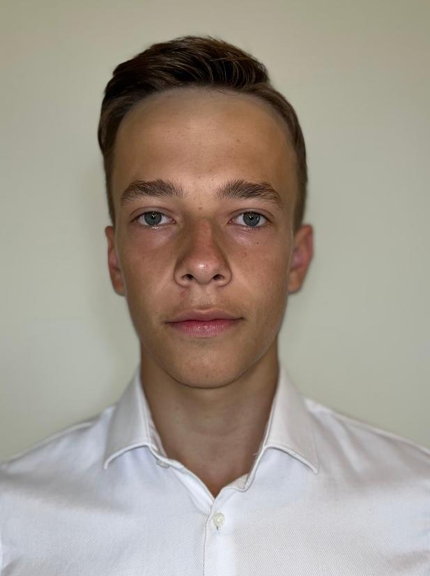 Rokas POPIERA
