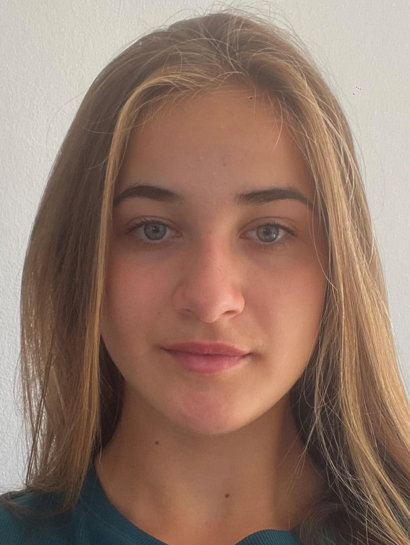 Anna MESZAROS