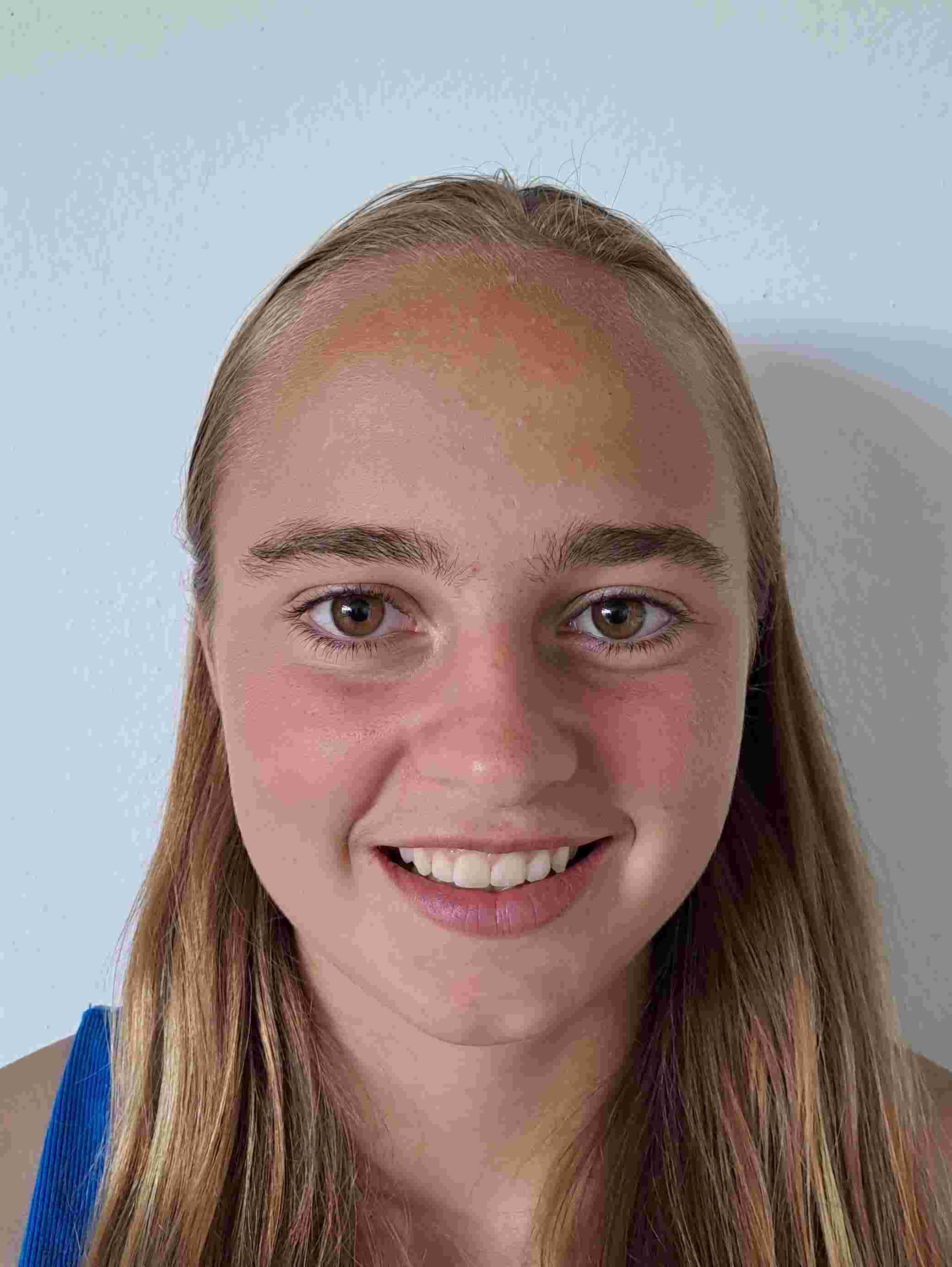 Zuzana HANUSOVA